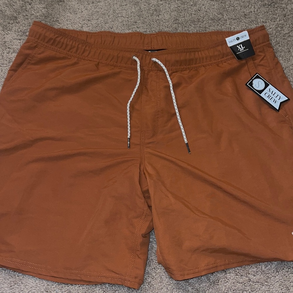 Men’s boardshorts